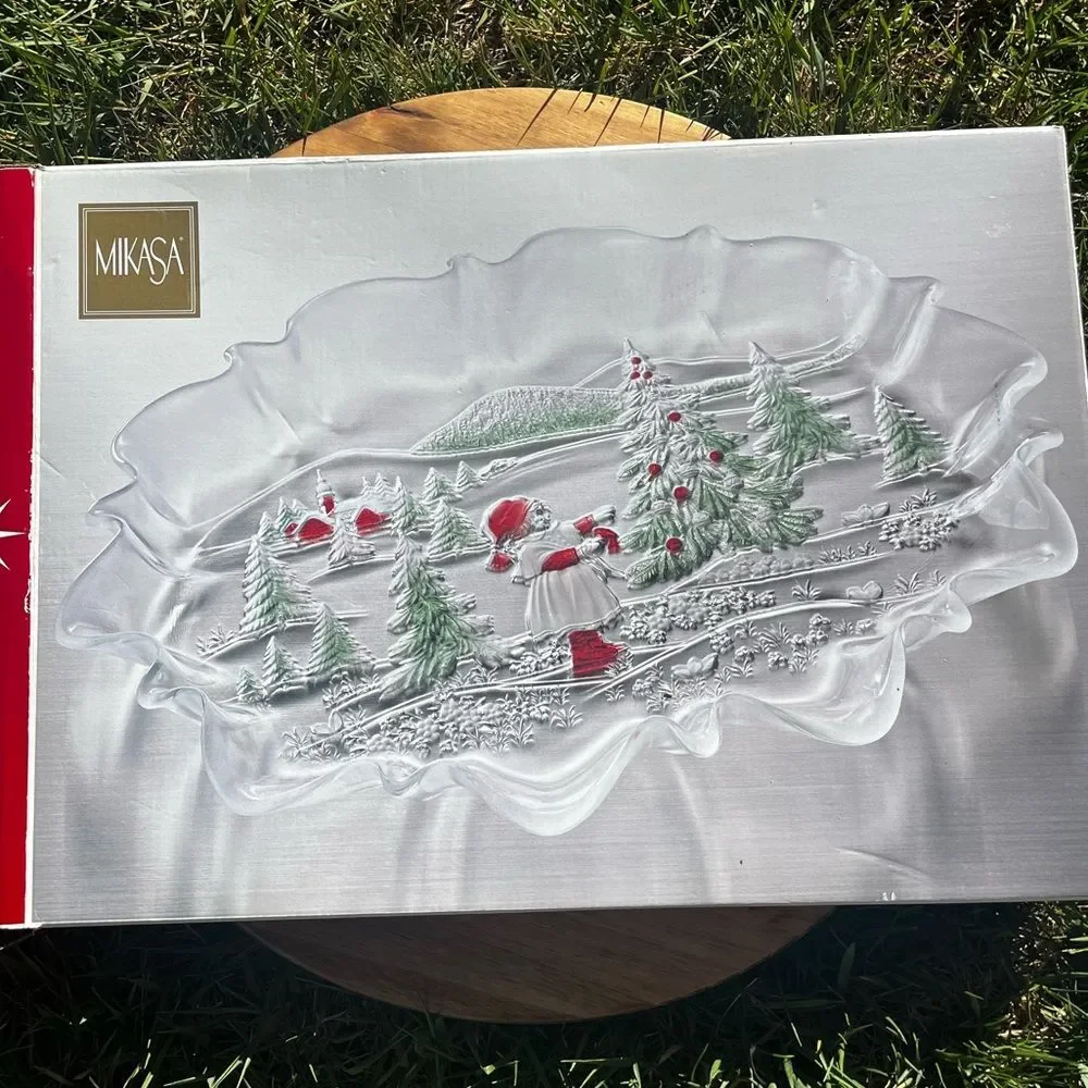 Mikasa Frosted Colored Glass Holiday Christmas Tree Tray w/Little Girl Red/Green